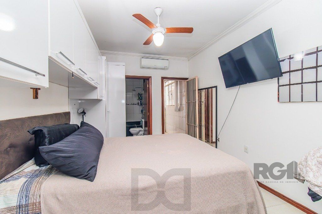 Casa para Venda - 110m², 2 dormitórios, sendo 1 suítes, 2 vagas - Menino Deus — foto 10