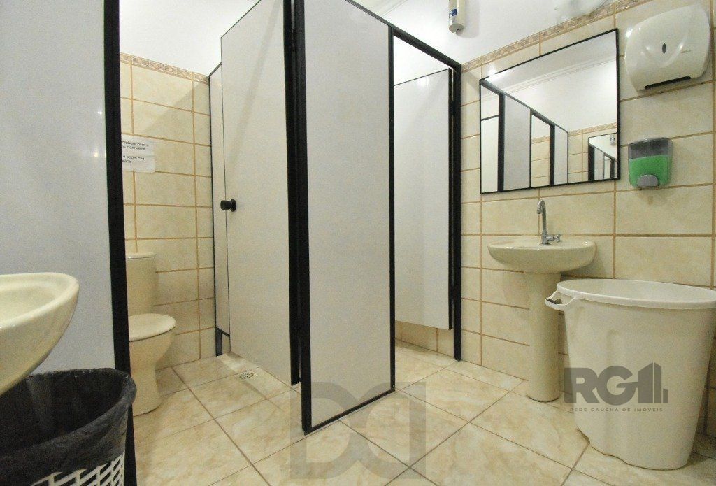 PRÉDIO - 319,00 m² - MENINO DEUS — foto 16
