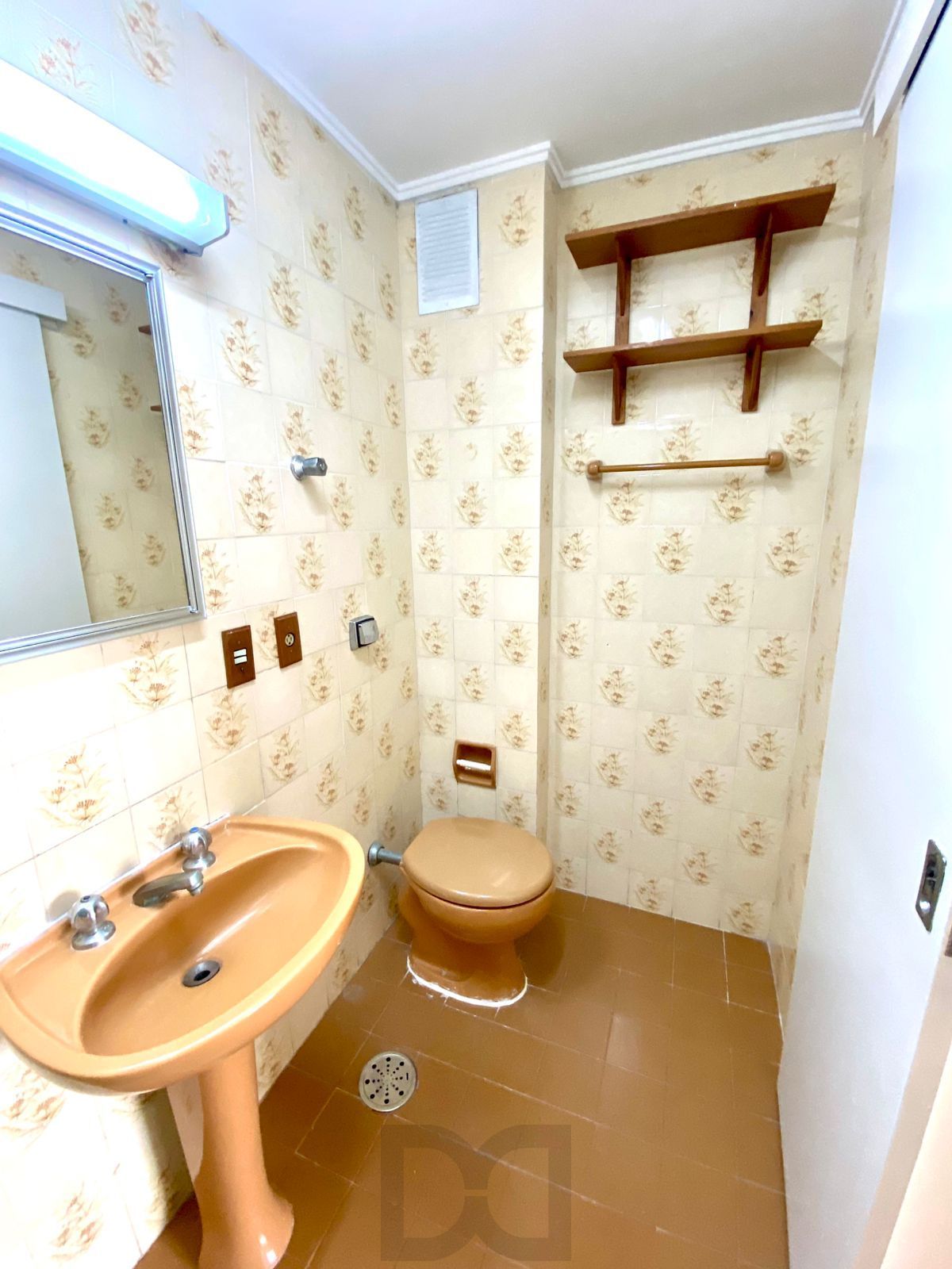 Apartamento1 dormitório, patio, vaga de garagem predio com elevador Menino Deus — foto 11