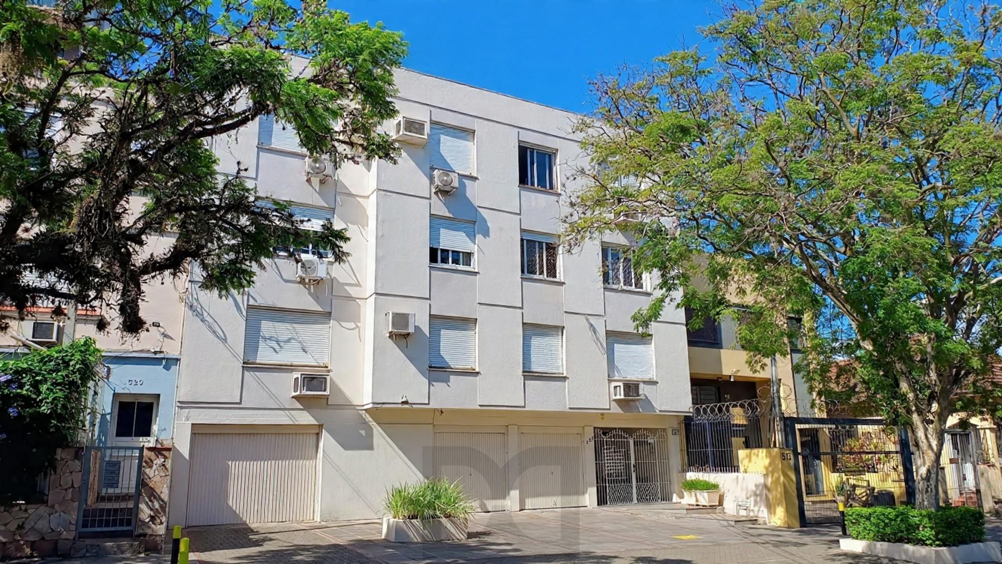 Apto. 3 dormitórios 1 vaga no Bairro Floresta — foto 1