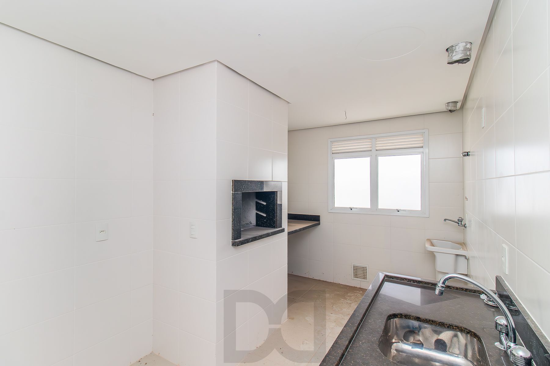 APARTAMENTO COBERTURA - 2 DORMS - 2 VAGAS - 166,21 m² - TRISTEZA — foto 16