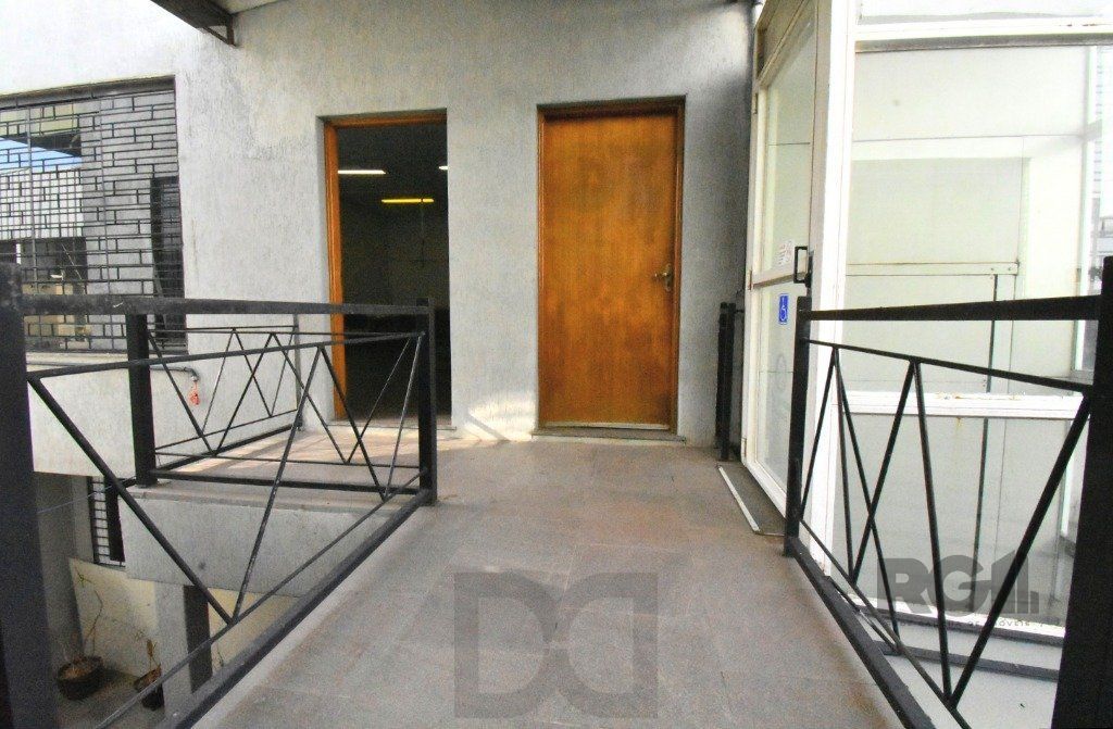 PRÉDIO - 319,00 m² - MENINO DEUS — foto 4