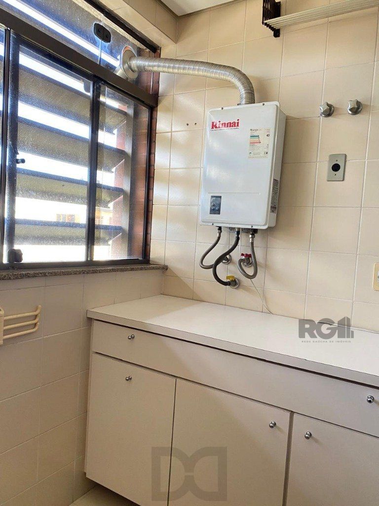 apartamento - 3 dormitórios - 1 vaga - 79,96 m² - MENINO DEUS — foto 7