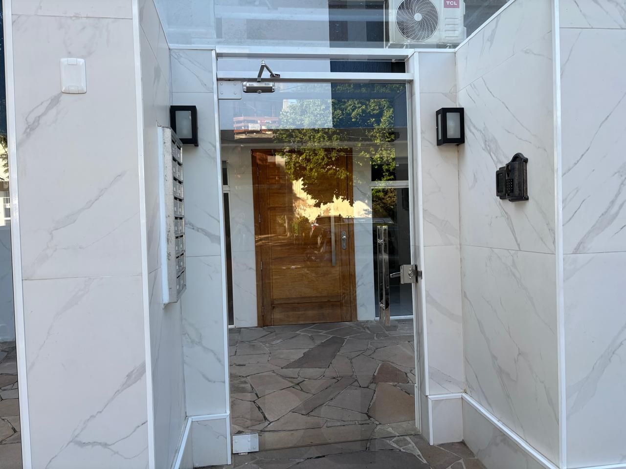 Apartamento 55,44m² 2 dormitórios no bairro Menino Deus — foto 3
