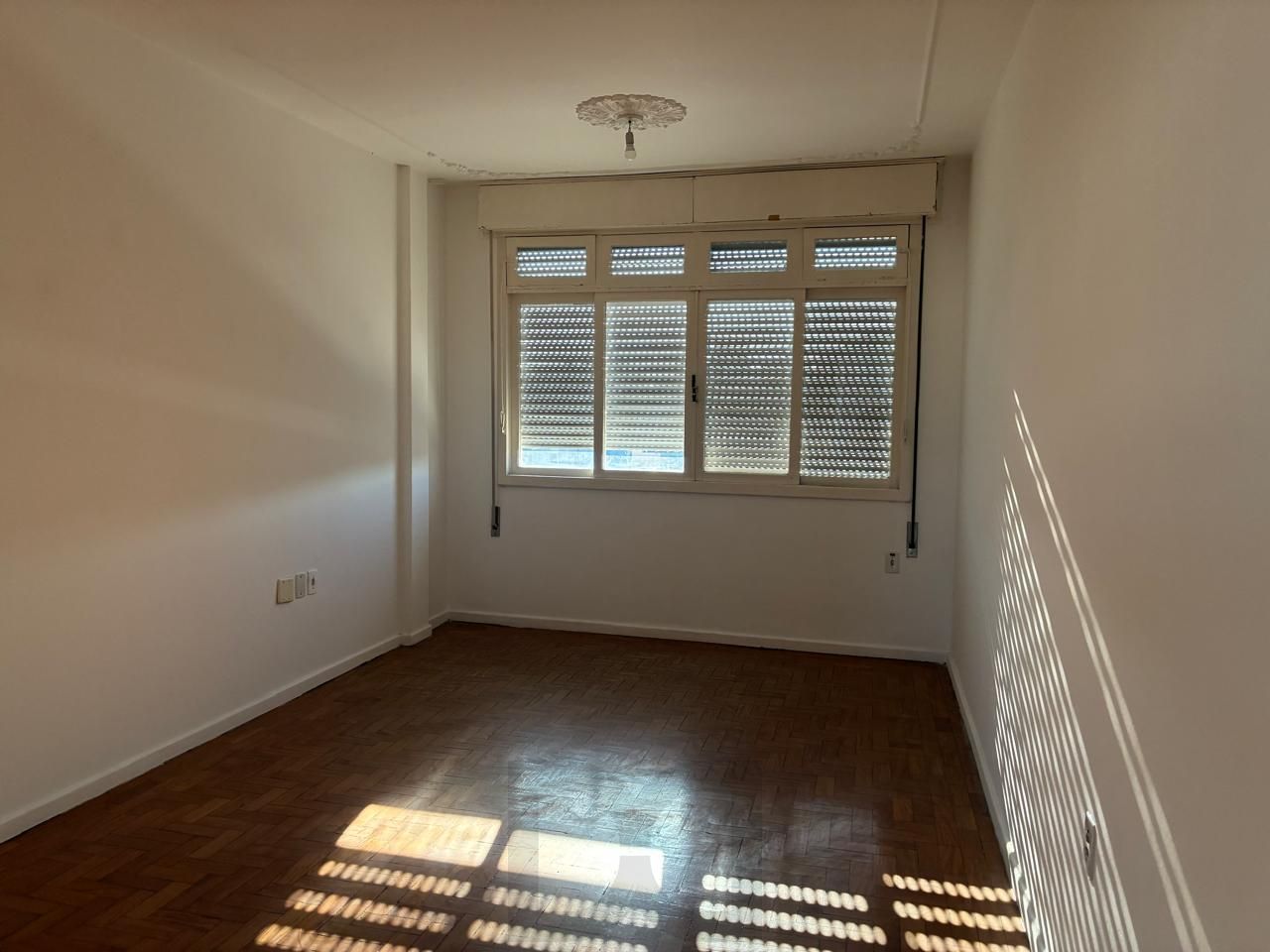 AMPLO APARTAMENTO DE 3 DORMITÓRIOS NA CIDADE BAIXA — foto 28