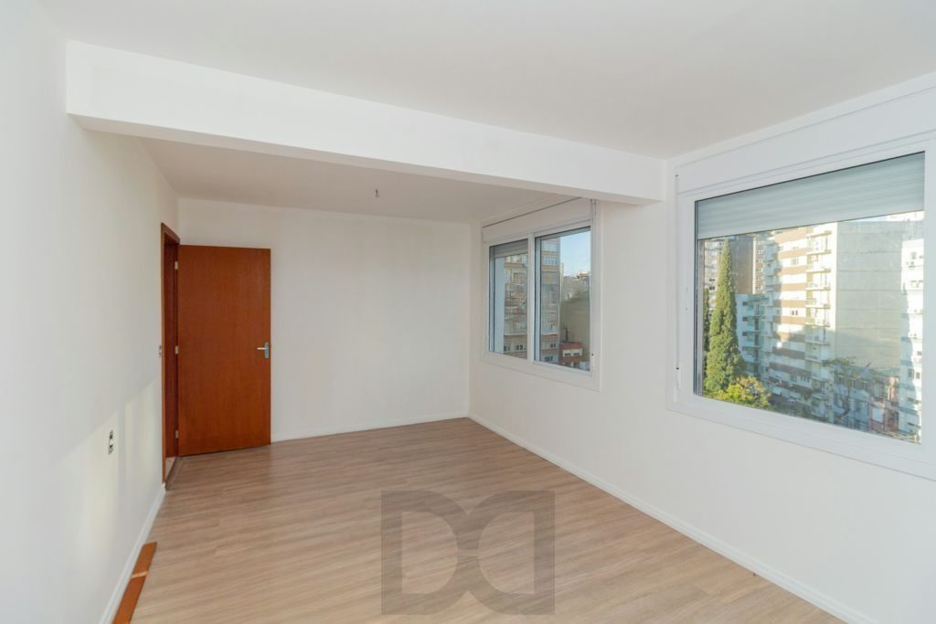 Excelente Apartamento 3 Dormitórios , 149 m², Avenida Borges de Medeiros !!! Valor Imperdível!! — foto 9