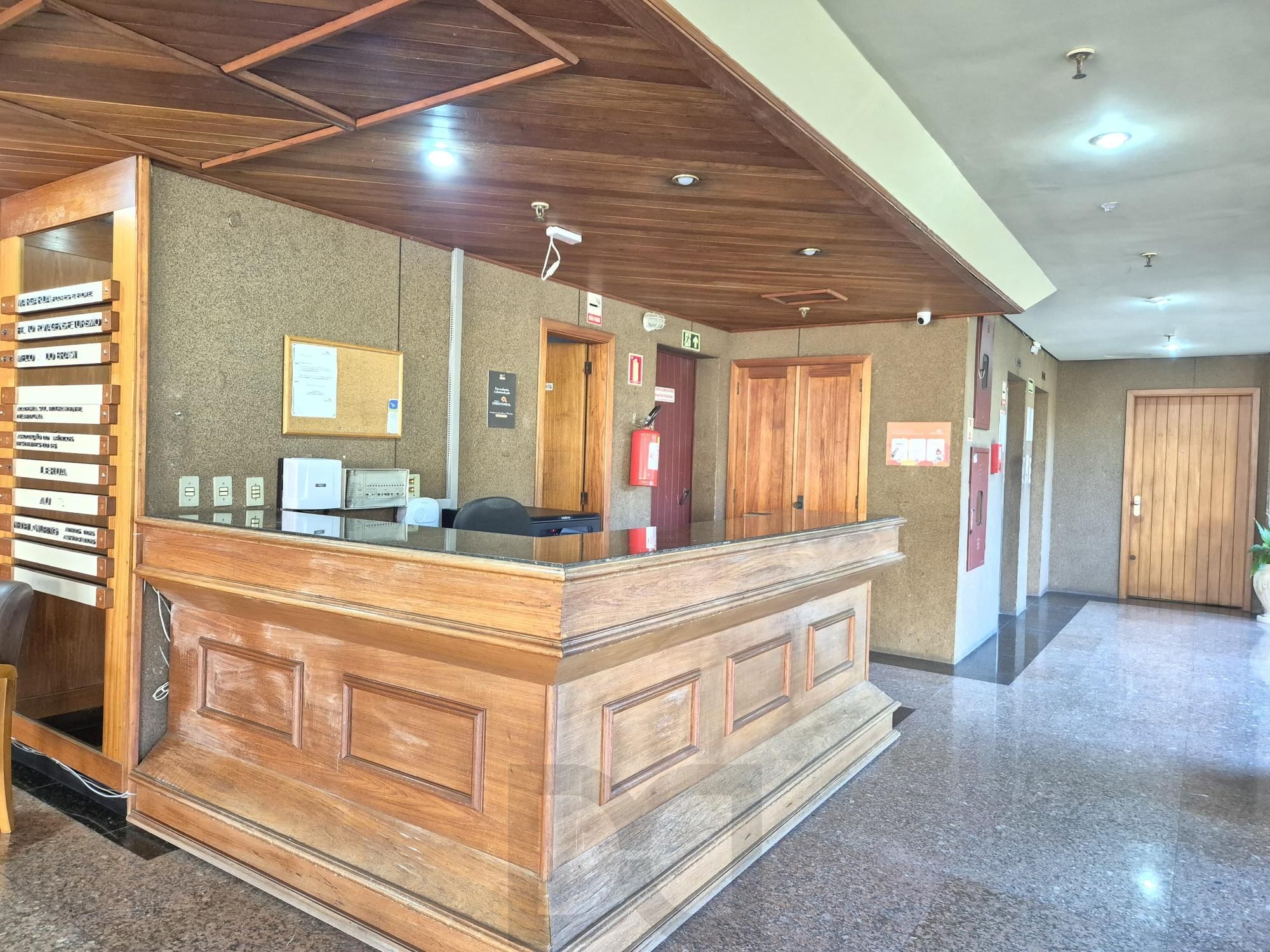 Sala com 6 divisórias e 2 vagas — foto 2