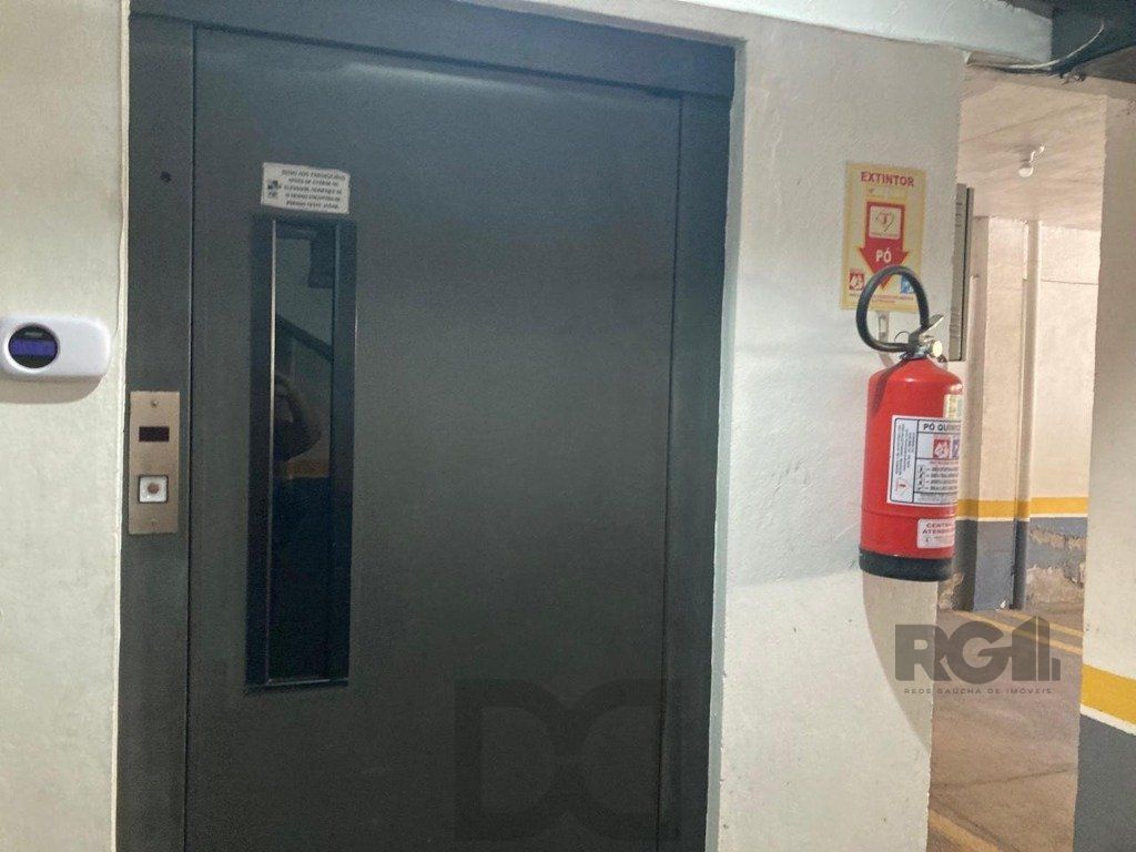 SALA - 41,00 m² - PRAIA DE BELAS — foto 29