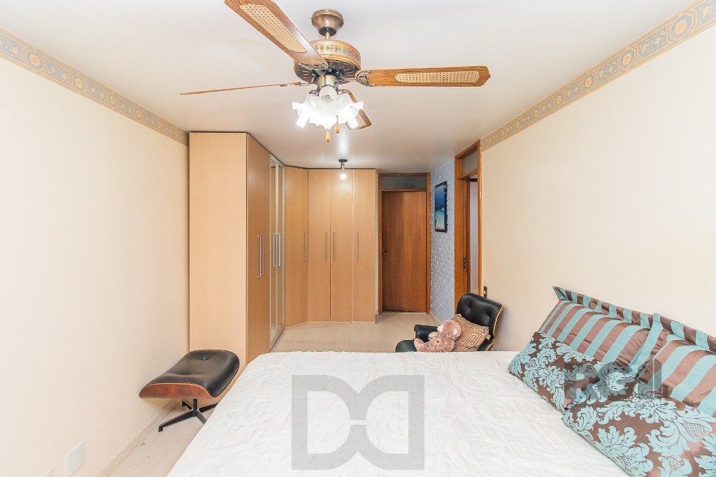 Casa para Venda - 400m², 3 dormitórios, sendo 1 suites, 4 vagas - Menino Deus — foto 32
