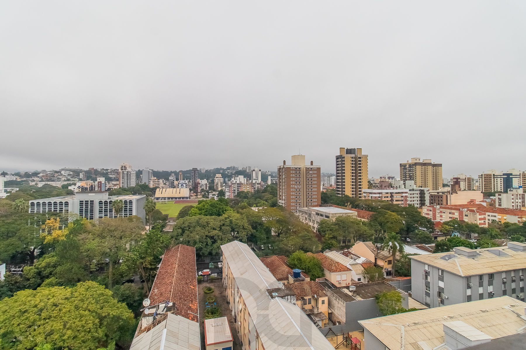 LINDO APARTAMENTO NO MENINO DEUS com 117 M PRIVATIVOS, 3 DORITÓRIOS COM SUÍTES E VAGA DUPLA — foto 36