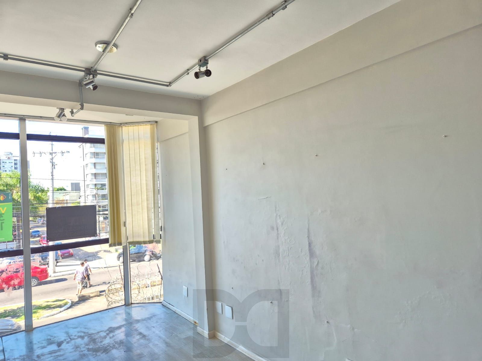 Sala comercial desocupada — foto 6