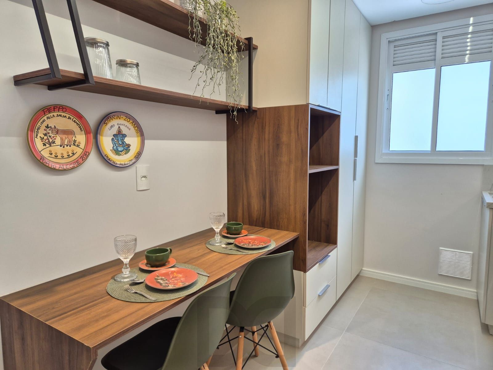 Apartamento 2 Dormitórios, Decorado e com Vaga de Garagem | Pronto para Morar! — foto 7