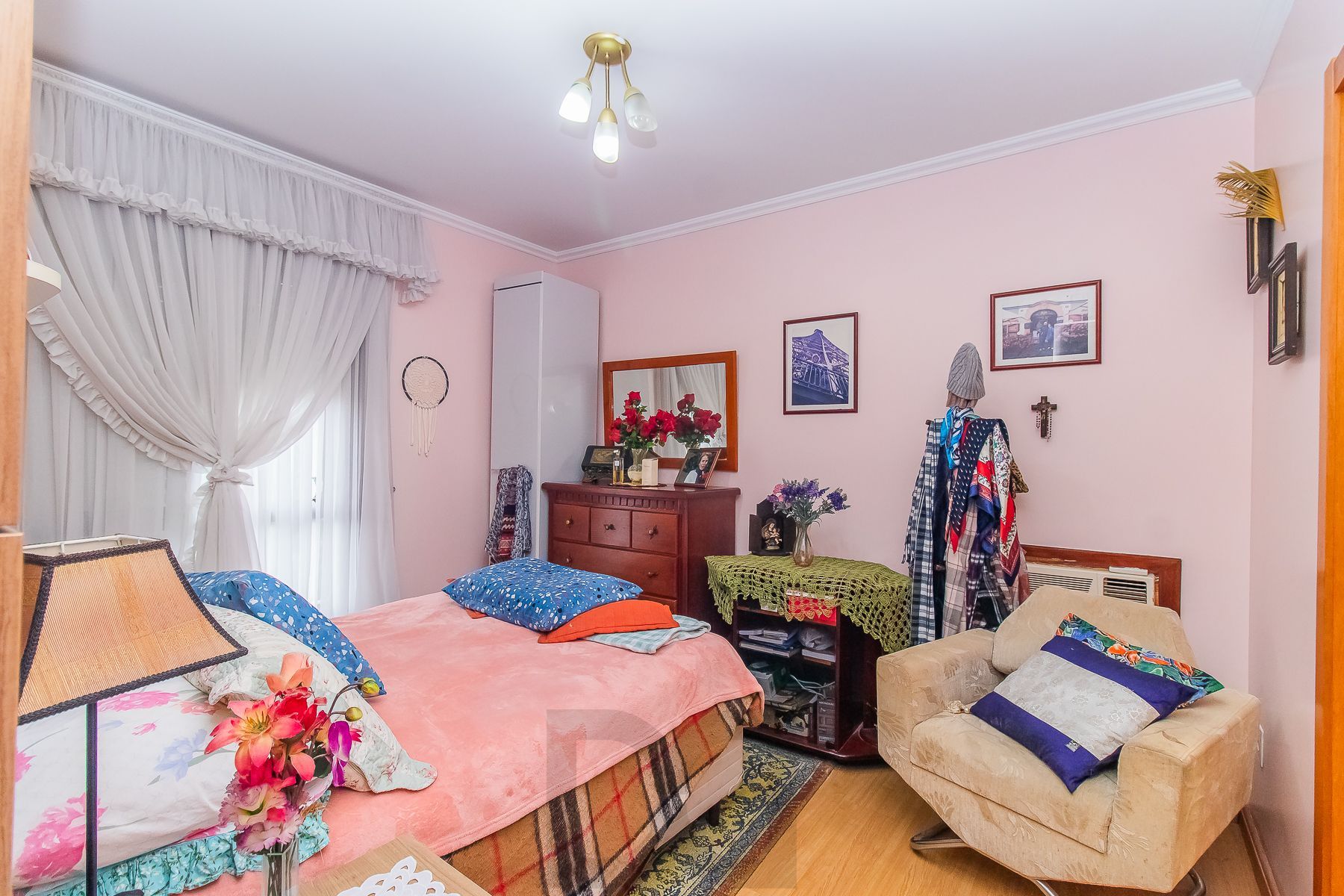 LINDO APARTAMENTO NO MENINO DEUS com 117 M PRIVATIVOS, 3 DORITÓRIOS COM SUÍTES E VAGA DUPLA — foto 9