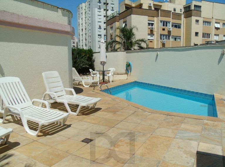 ÓTIMO APARTAMENTO 2 DORMITÓRIOS COM VAGA ESCRITURADA NO MENINO DEUS — foto 3