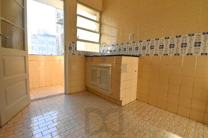 EXCELENTE APARTAMENTO 2 DORMITÓRIOS NA LIMA E SILVA!!! LOCALIZAÇÃO PRIVILEGIADA!!! — foto 12