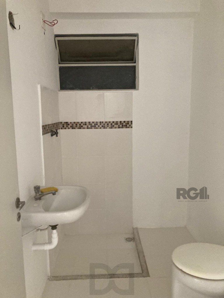 APARTAMENTO DE 1 DORMITÓRIO, 41,69 MTS PRIVATIVOS NO BAIRRO PRAIA DE BELAS — foto 16