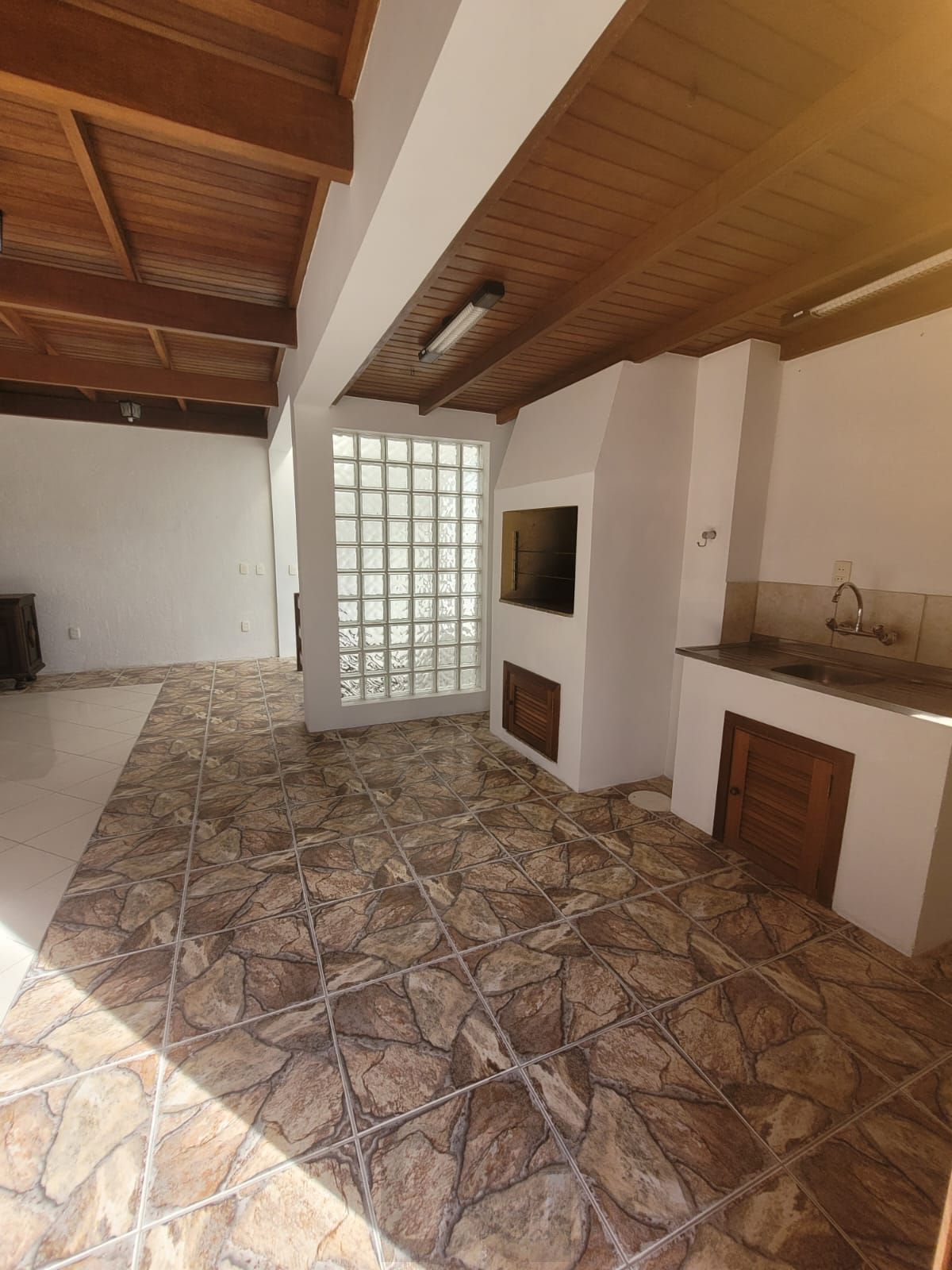 Casa no bairro Ipanema com 291 m² de área privativa e 8 garagens — foto 27