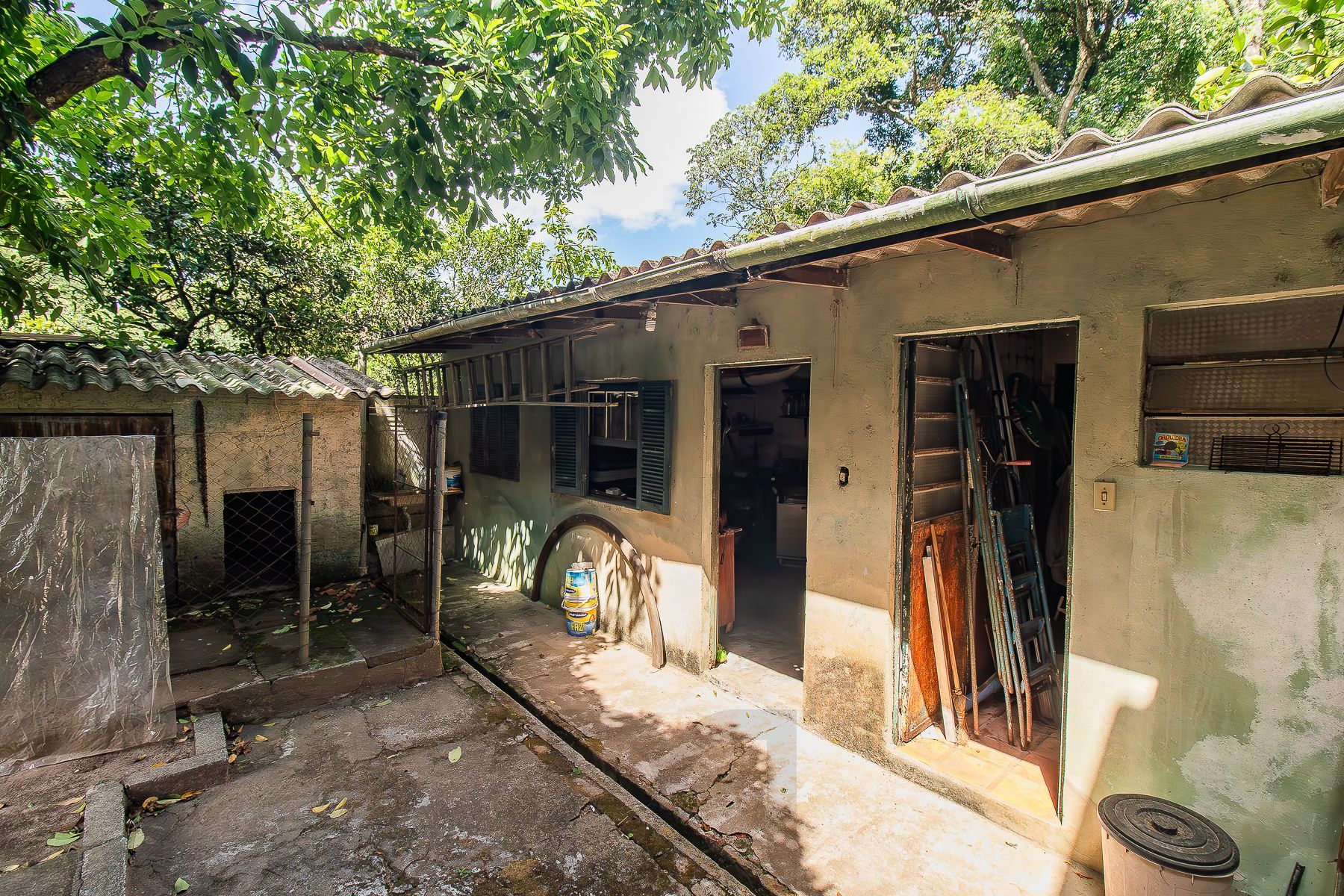 3 Dormitórios, com lareira, churrasqueira e piscina — foto 34