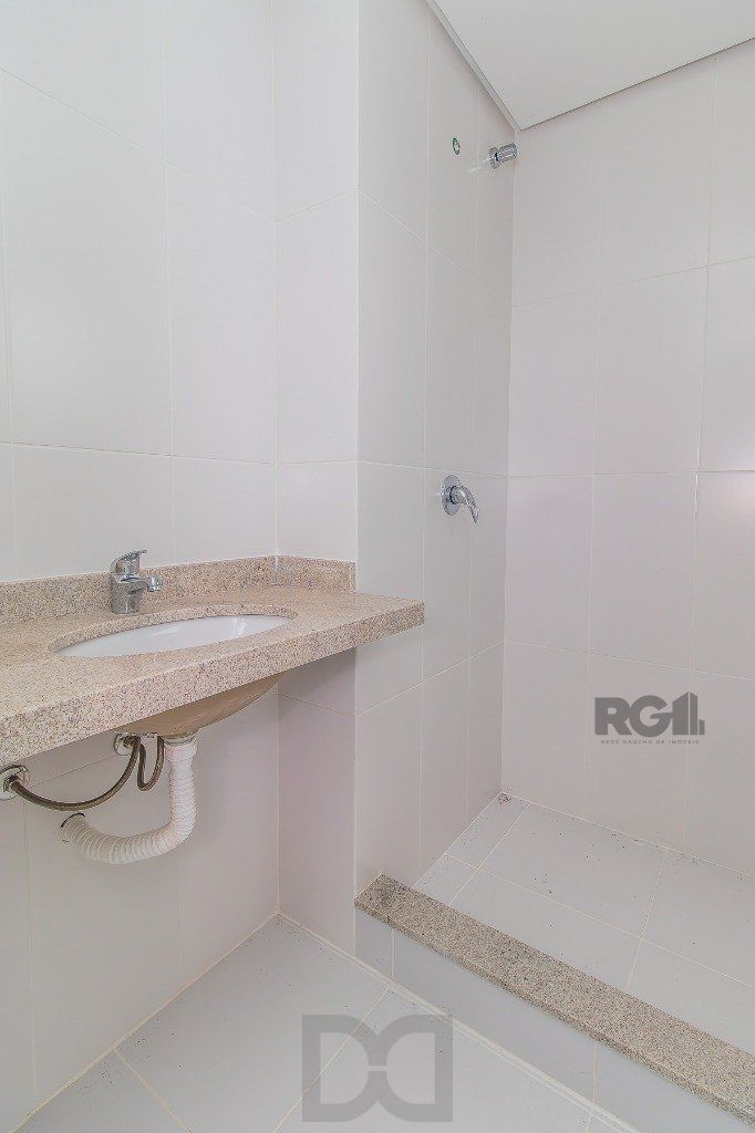 APARTAMENTO - 2 dorms. 1 vaga - 69,83 m² - MENINO DEUS — foto 22