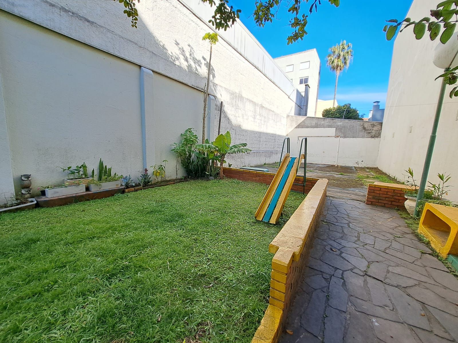 Apartamento 3 dormitórios com vaga na Getúlio Vargas - Menino Deus — foto 22