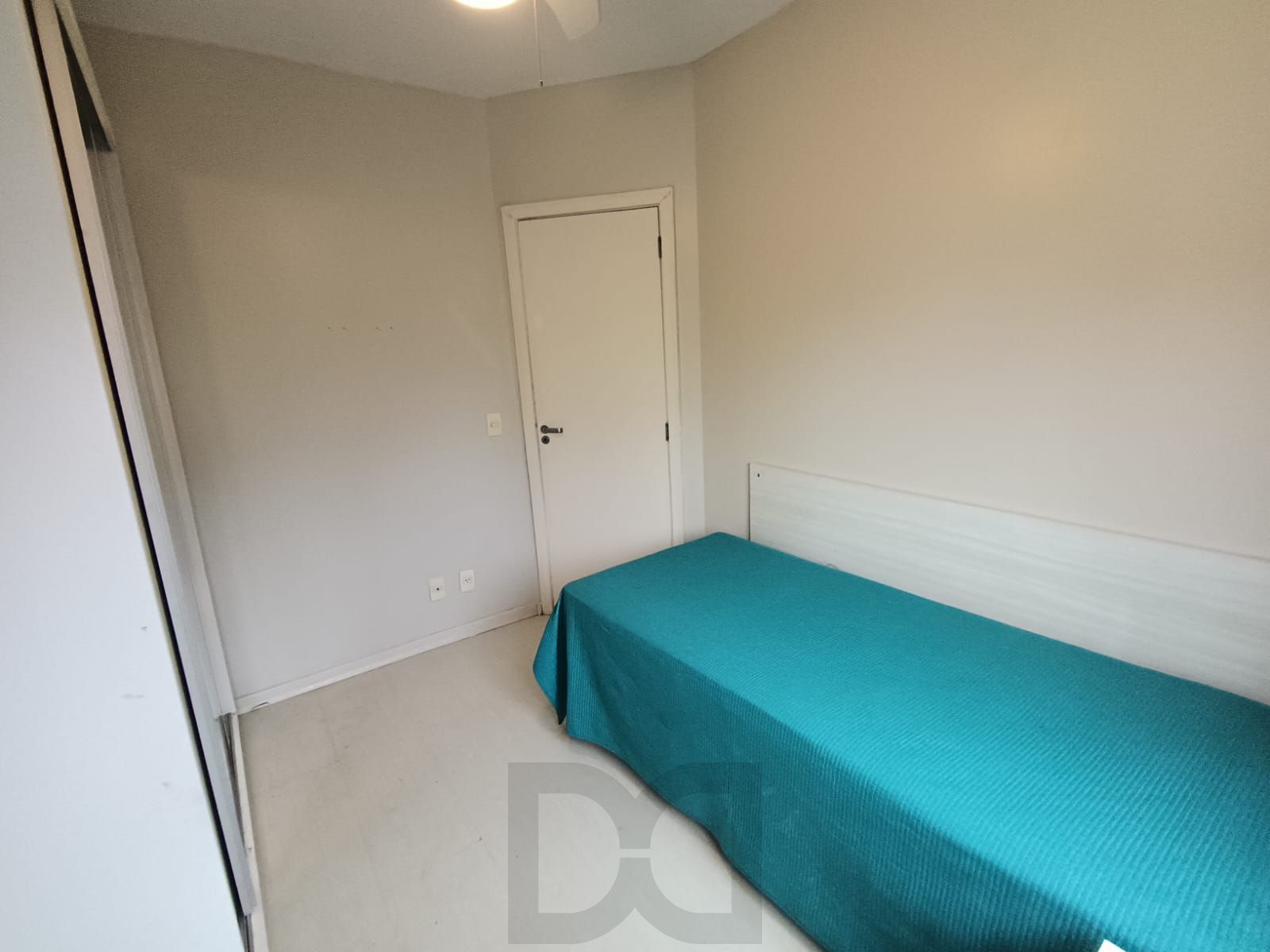 dorm 2