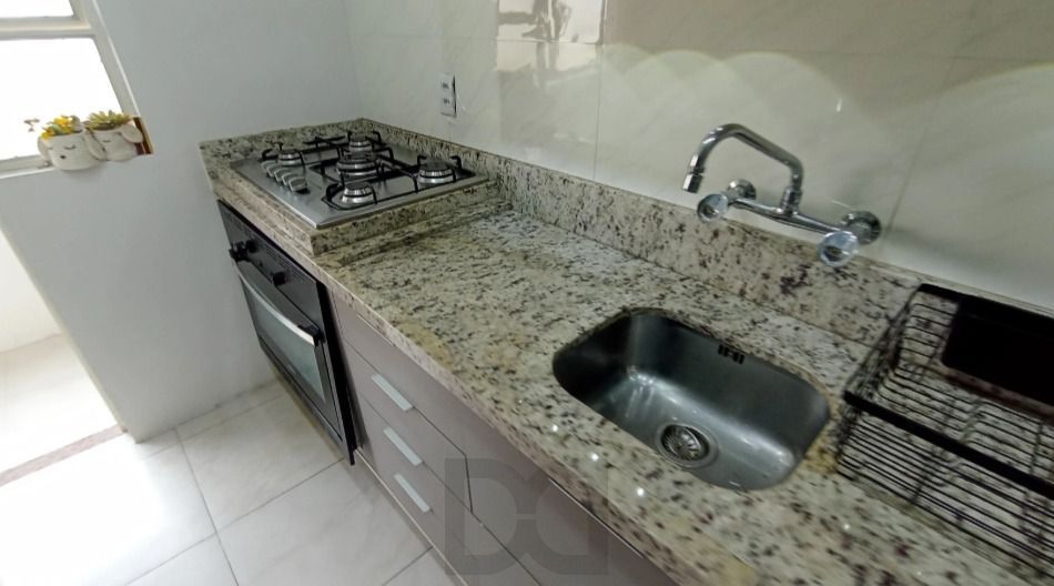 Cobertura dcom 02 dorm . Dependencia de Empregada, com 154,22m2 area privativa com garagem Menino Deus — foto 7
