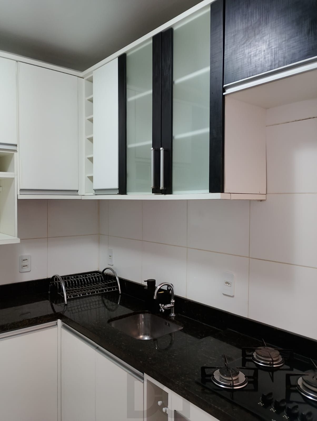 Apartamento Térreo, 02 dormitórios, 60,59m2 área privativa, quiosque com churrasqueira, Menino Deus — foto 16