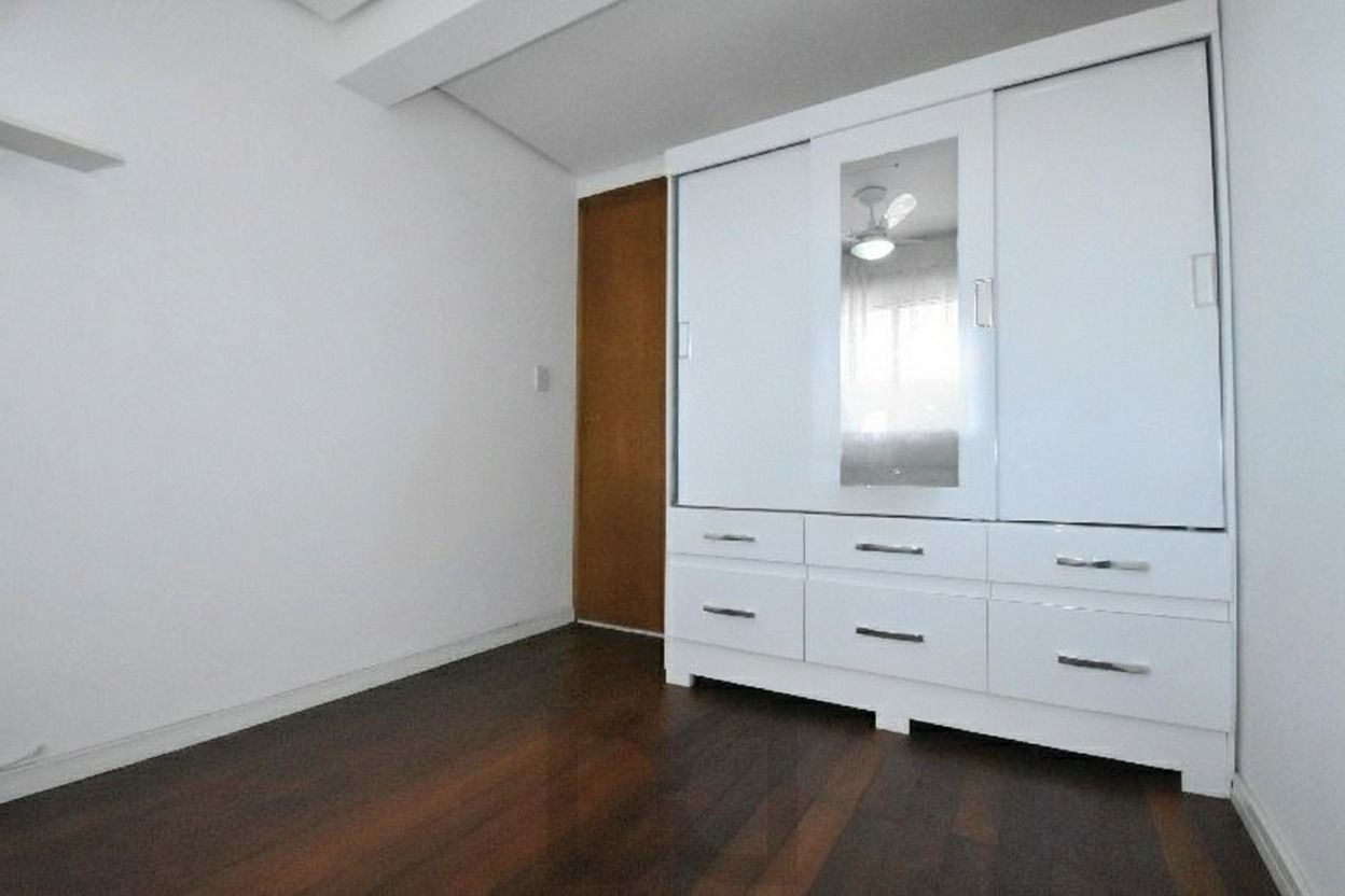 APARTAMENTO 2 DORMITÓRIOS COM 1 VAGA E SACADA COM CHURRASQUEIRA — foto 17