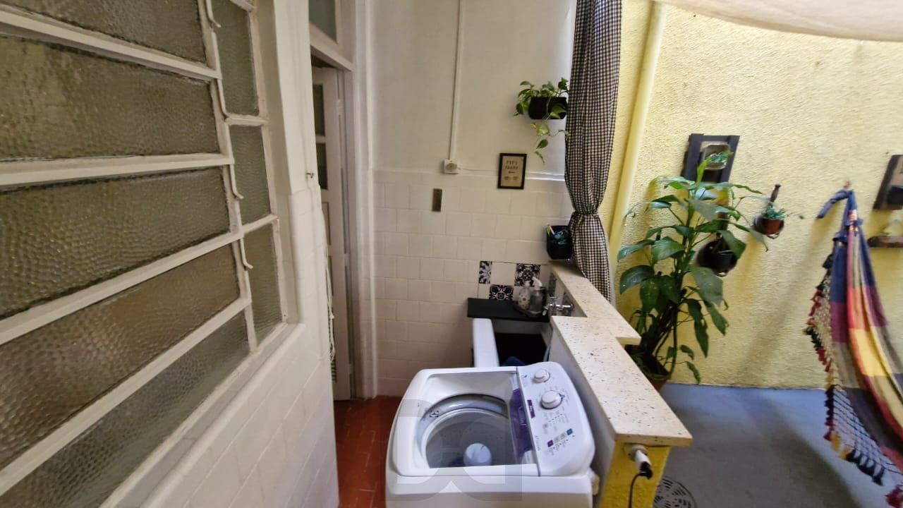 Apartamento no Menino Deus com 2 dormitórios e dependência de empregada com banheiro — foto 12