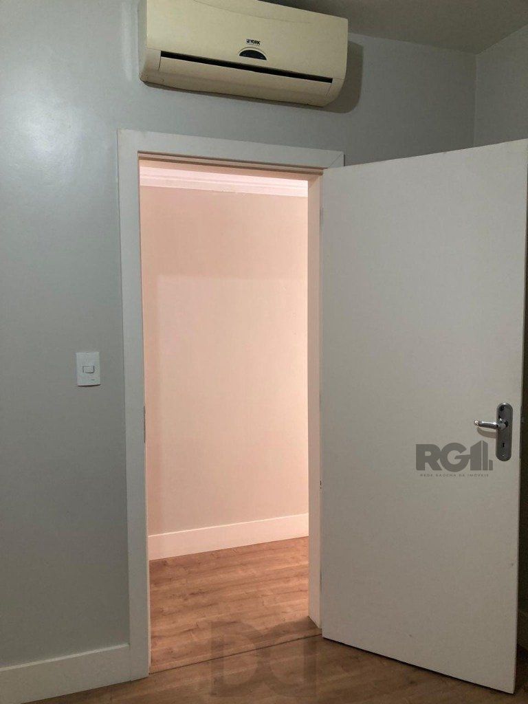 APARTAMENTO DE COBERTURA - 2 dorms. - 1 vaga - 118,02 m² - MENINO DEUS — foto 34