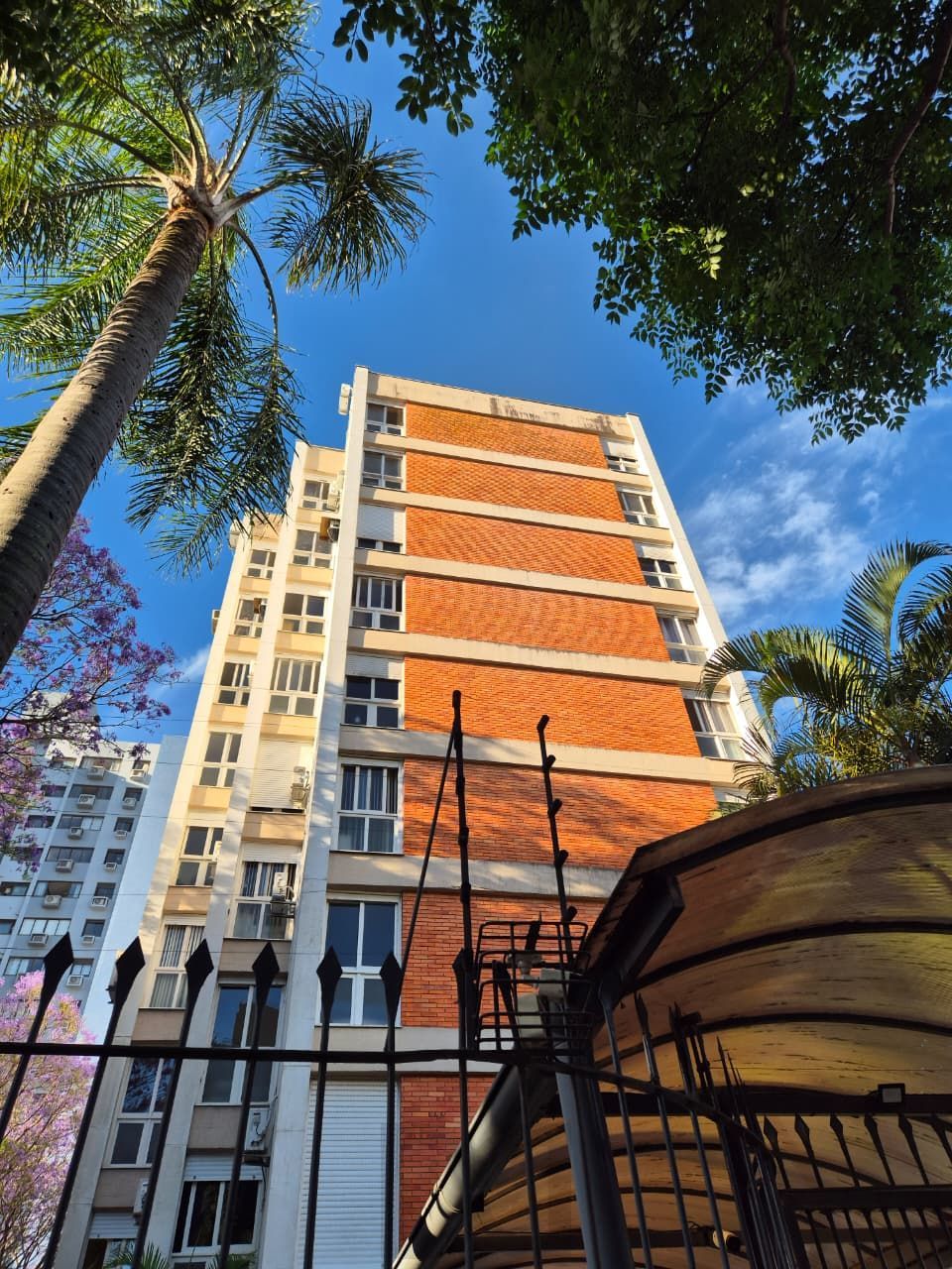 2D com Vaga na Barão do Triunfo — foto 1