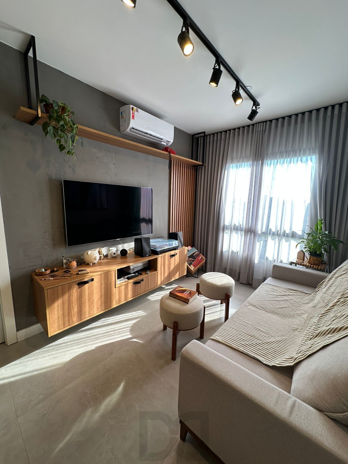 Apartamento de 1 dormitório 1 suíte, 44m2, bairro Azenha — foto 1