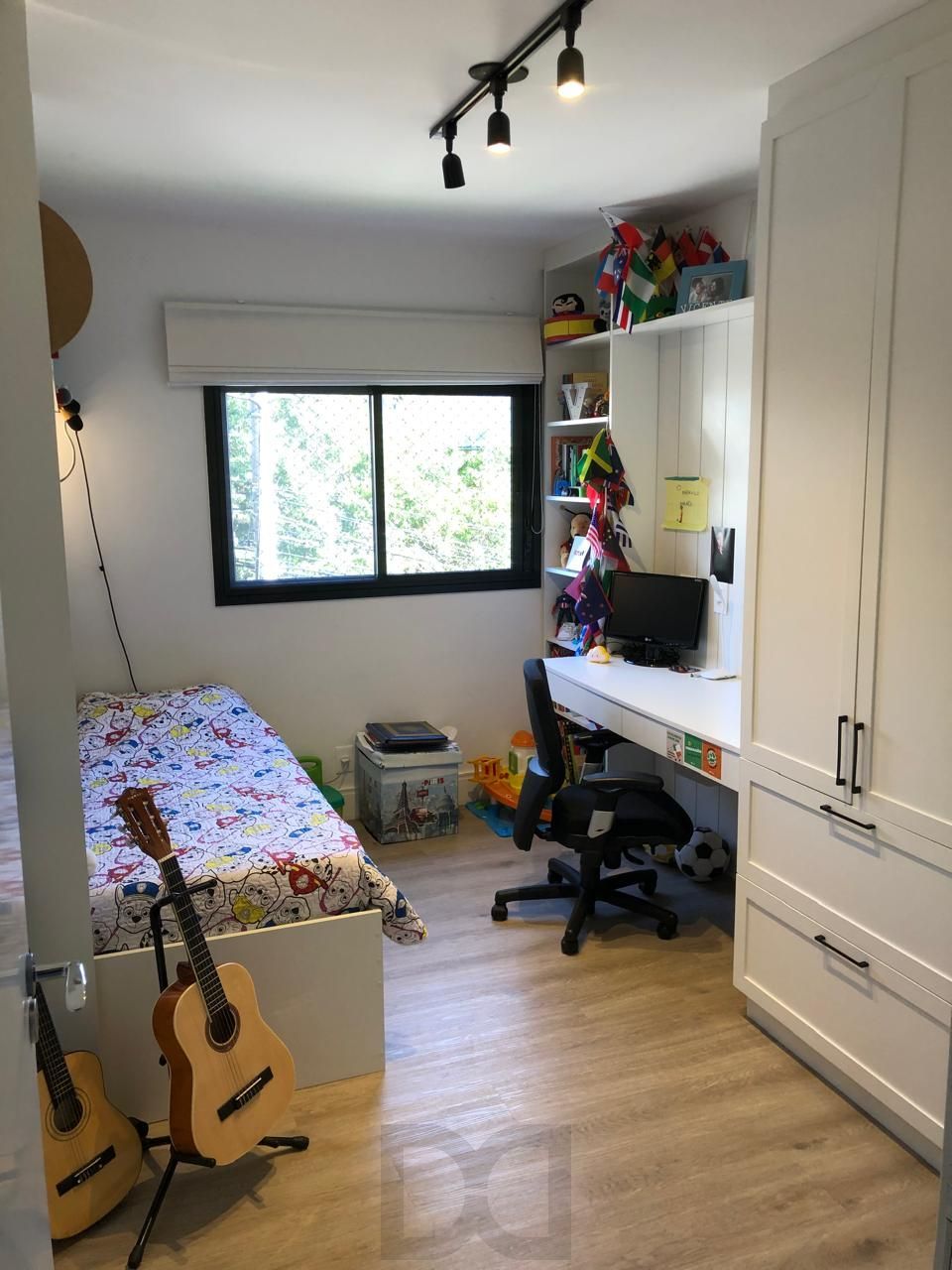 Apartamento impecável no coração do Menino Deus, com 107m², vaga dupla de garagem e infra completa — foto 13