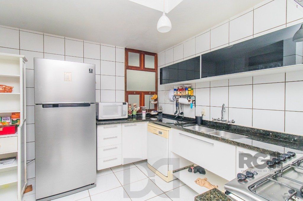 Casa para Venda - 400m², 3 dormitórios, sendo 1 suites, 4 vagas - Menino Deus — foto 15