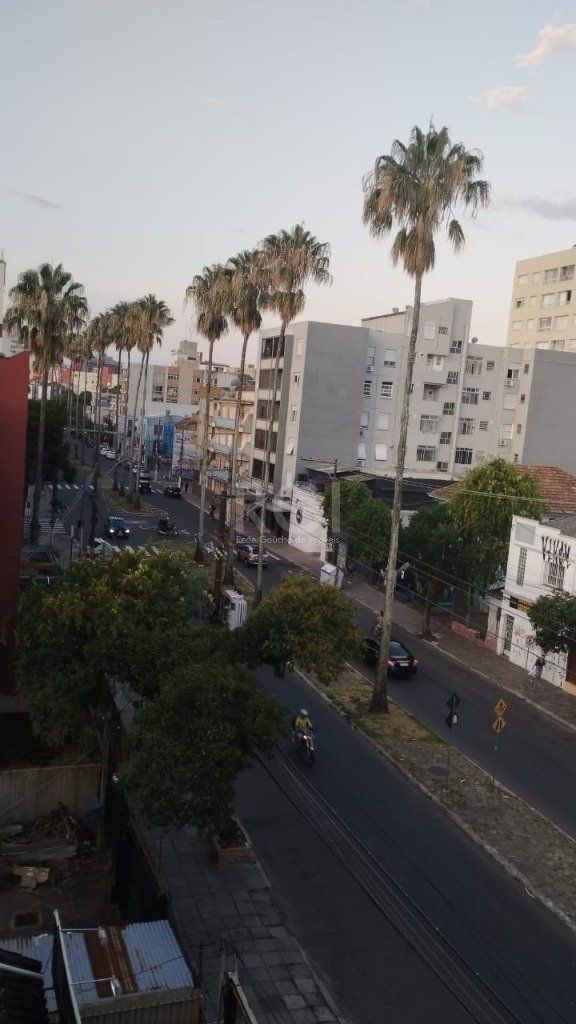 Apartamento de 2 dormitórios, 1 vaga de garagem coberta e escriturada. — foto 16