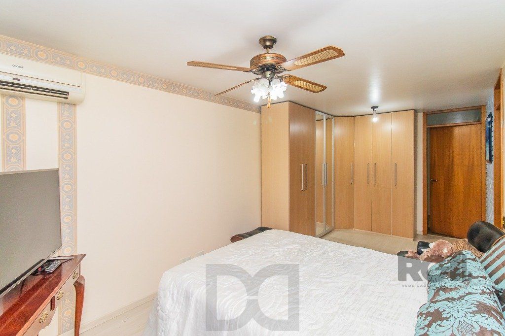 Casa para Venda - 400m², 3 dormitórios, sendo 1 suites, 4 vagas - Menino Deus — foto 33