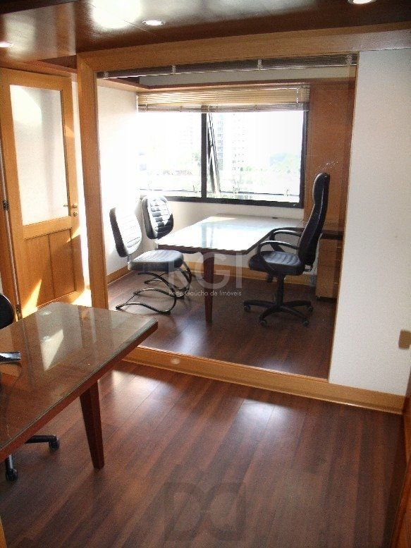 sala - 1 vaga - 25,12 m² - Menino Deus — foto 2