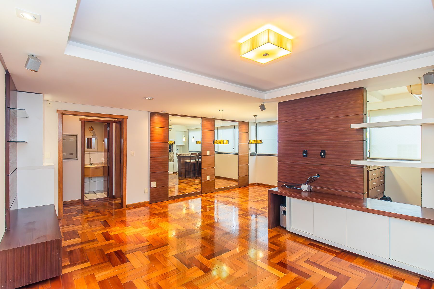 Apartamento semi mobiliado, impecável, com 126m² privativo. — foto 1