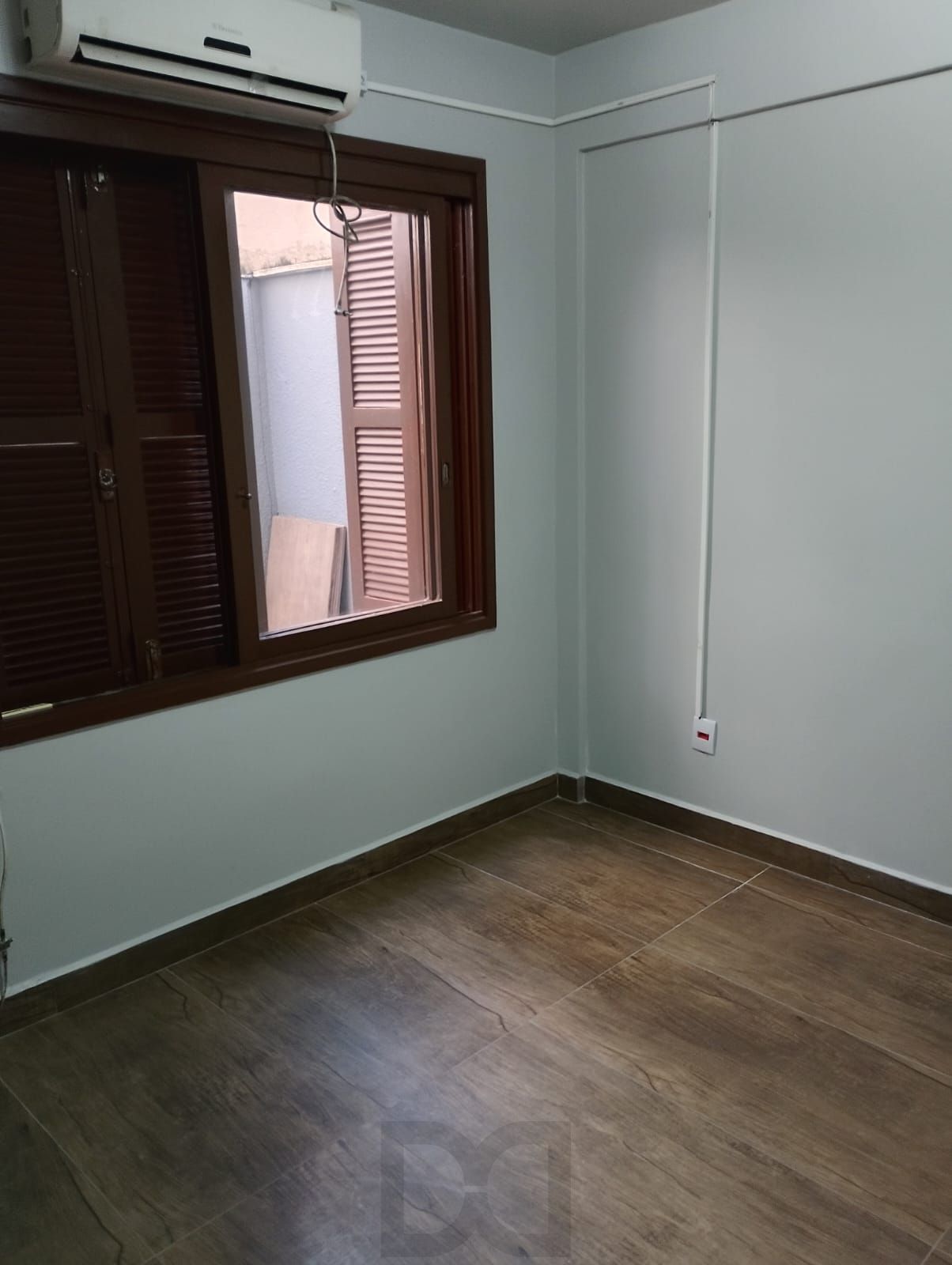 Apartamento Térreo, 02 dormitórios, 60,59m2 área privativa, quiosque com churrasqueira, Menino Deus — foto 6