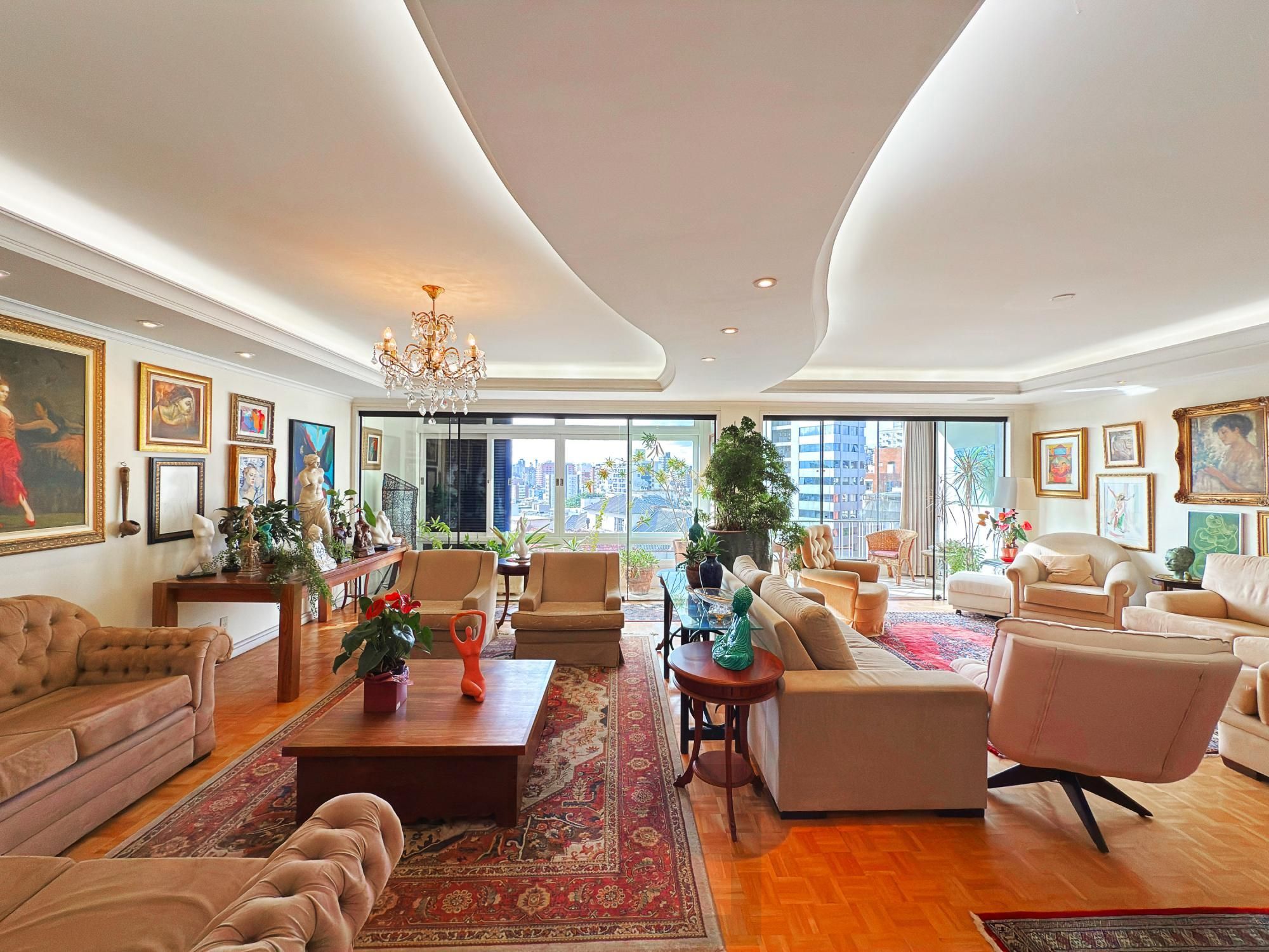 231,8 m², 3 dormitórios com suíte, 1 vaga — foto 4