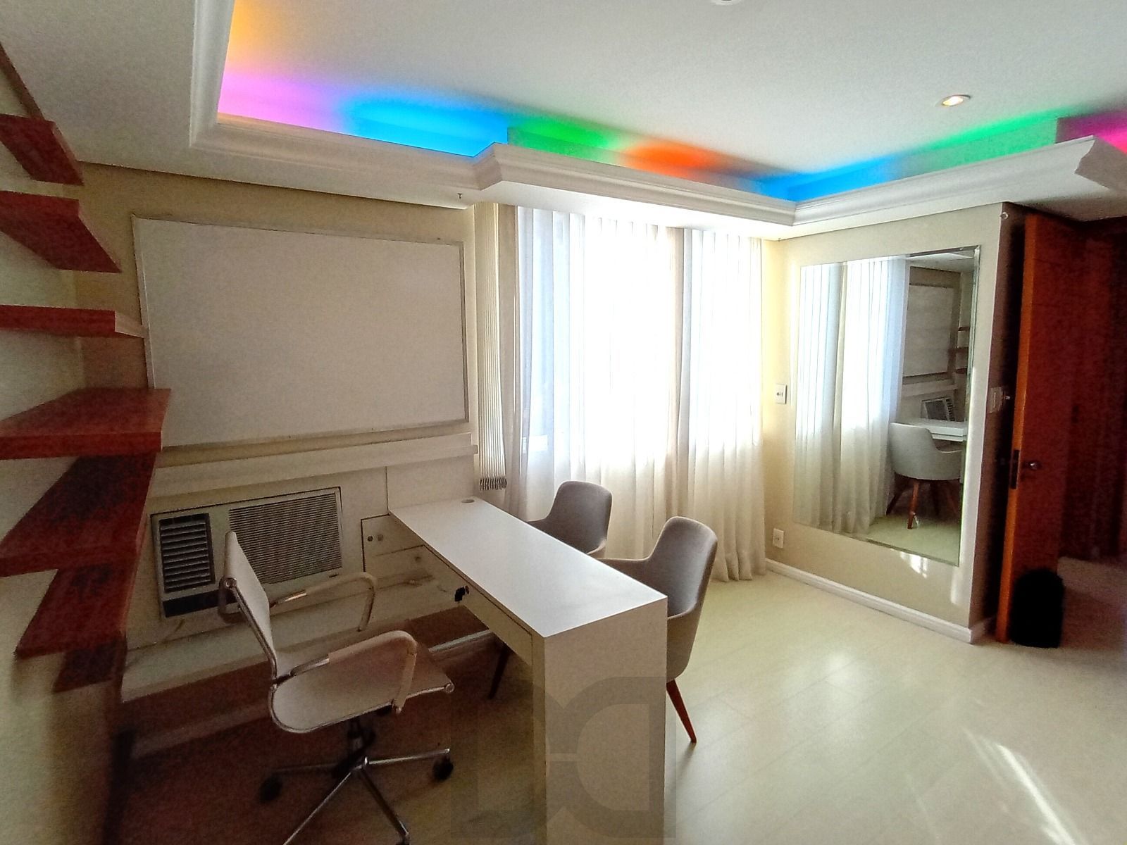 Sala semi mobiliada com vaga — foto 25