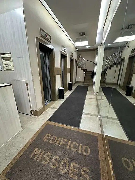 Não Perca!!! Excelente Conjunto Comercial no Centro de Porto Alegre!!! Valor exclusivo de R$ 185.000,00!!! — foto 2