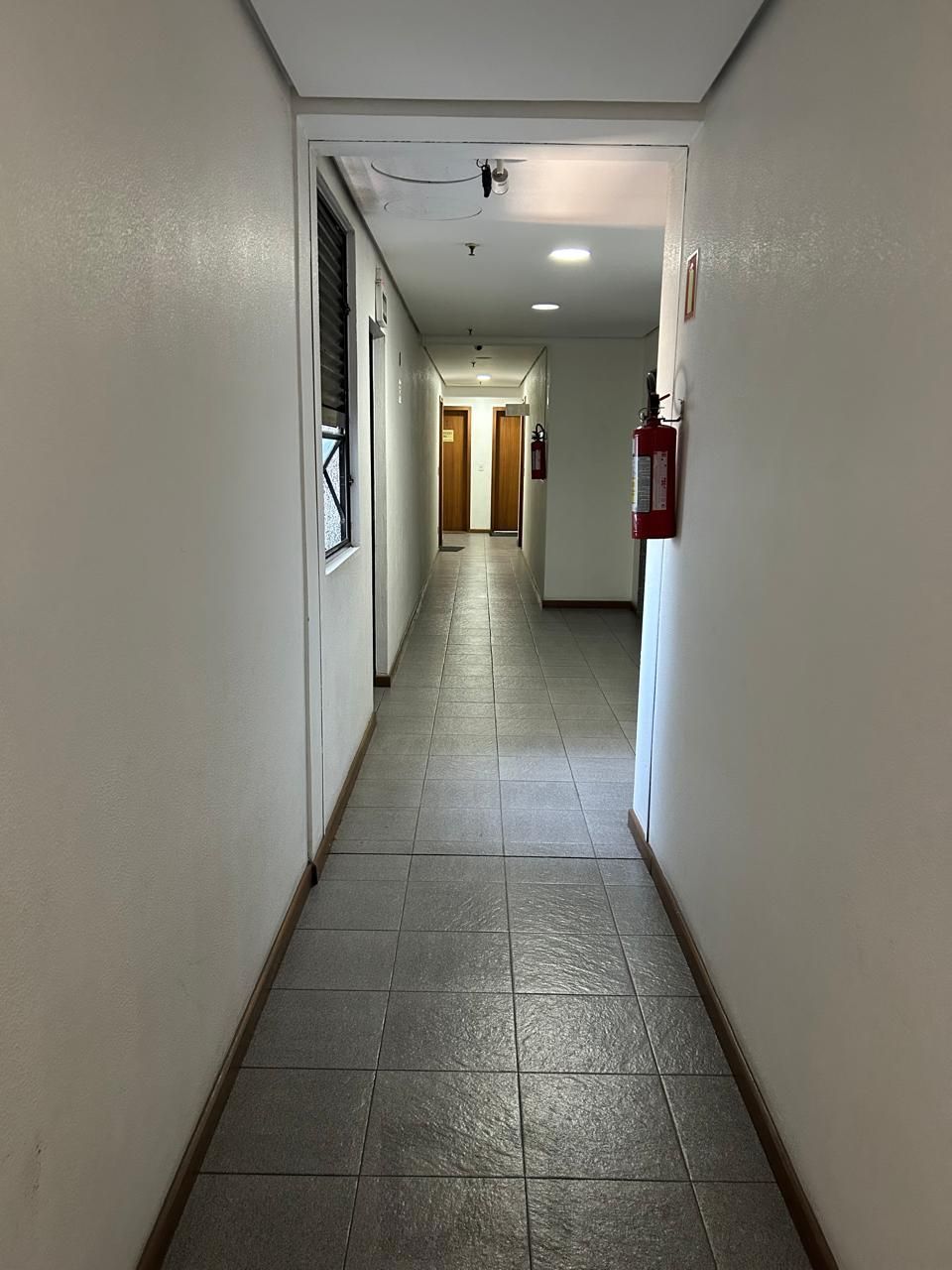 SALA COMERCIAL 27,93 m² - 1 VAGA - MENINO DEUS — foto 4