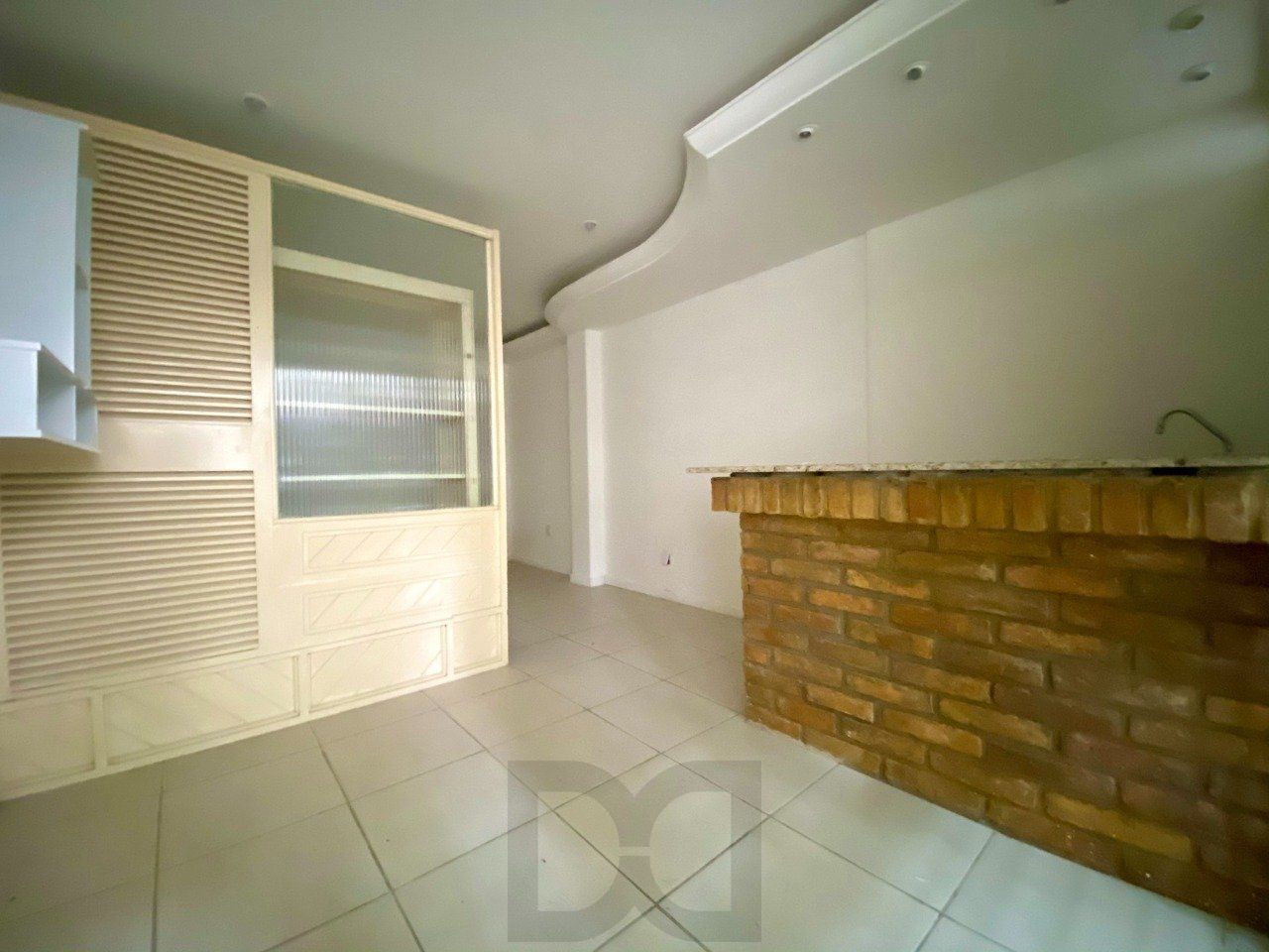 Sala desocupada — foto 1