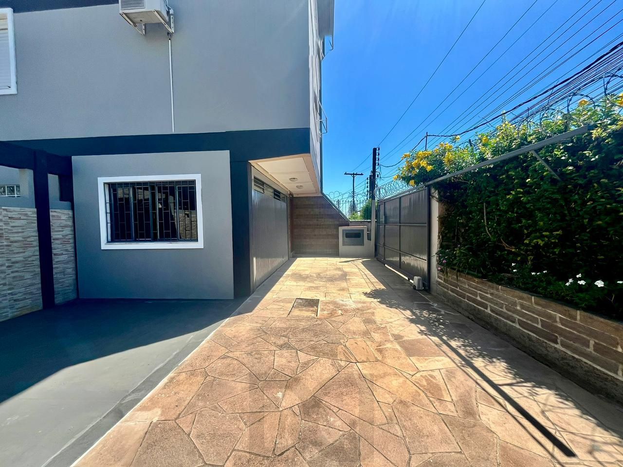 2 Casas independentes em terreno de 480m. — foto 9