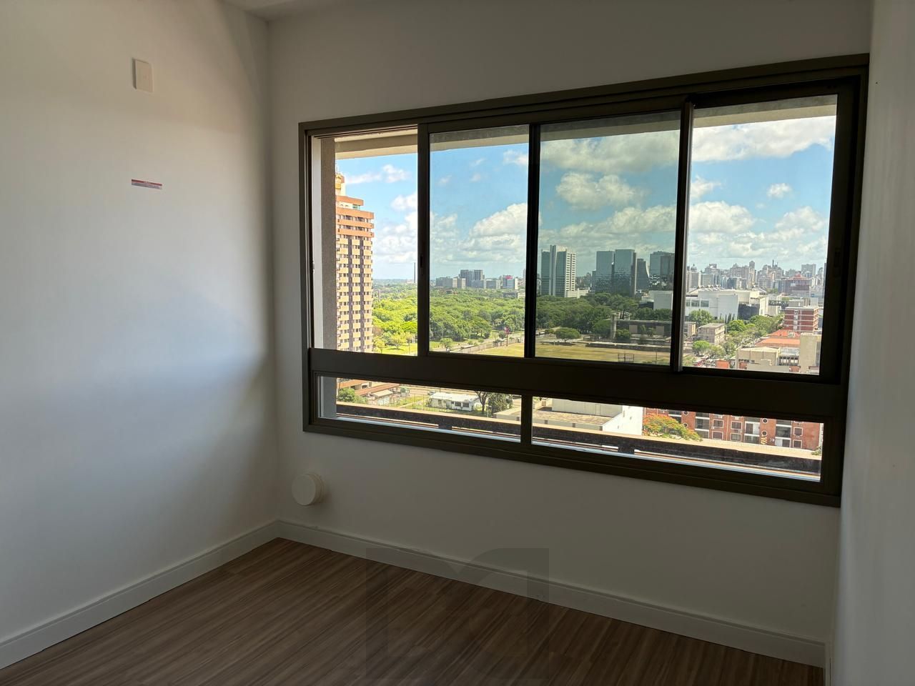 Lindo imóvel 2 dormitórios, 1 suíte, 64 m2, vaga de garagem no bairro Praia de Belas — foto 51