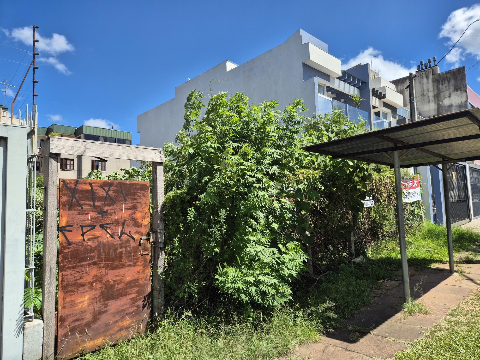 Terreno com 360m² — foto 1