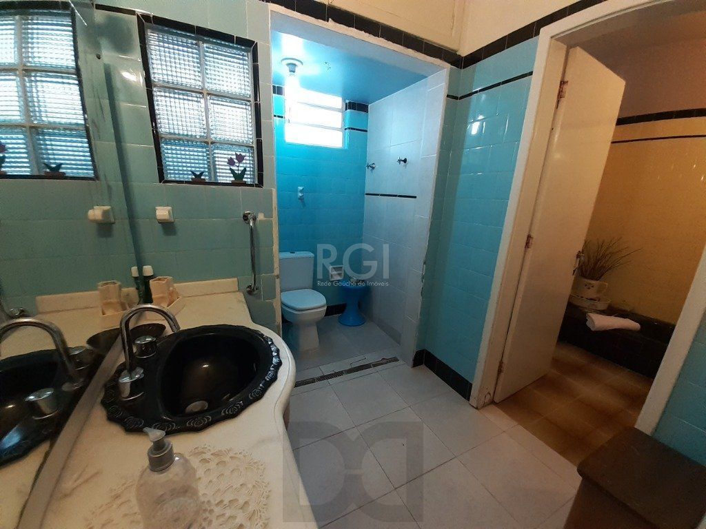 Casa para Venda - 290m², 3 dormitórios, sendo 1 suites, 3 vagas - Menino Deus — foto 11