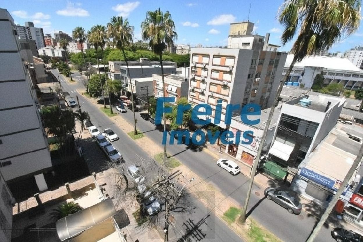 APARTAMENTO 2 DORMITÓRIOS COM 1 VAGA E SACADA COM CHURRASQUEIRA — foto 13