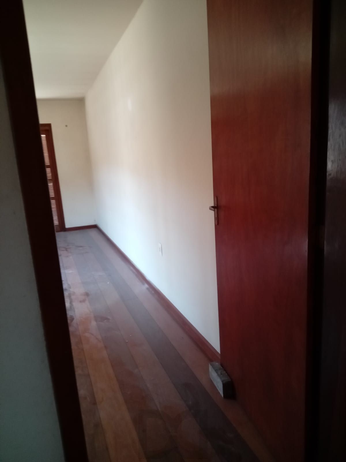 Ótima Casa com 4 Dormitórios no Bairro Cidade Baixa — foto 10